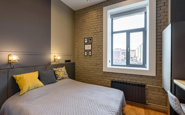 Apart104 Center