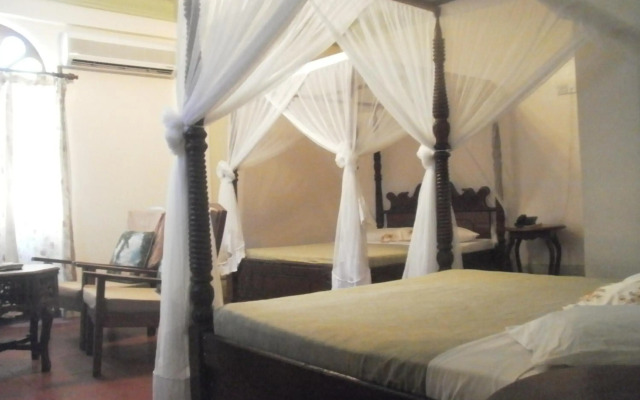 Asmini Palace Hotel