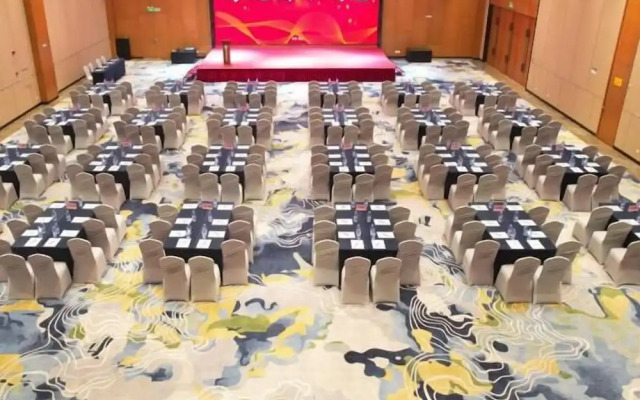 Rising Dragon International Hotel