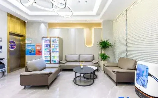 Yiwu Qimeng Light Luxury Hotel