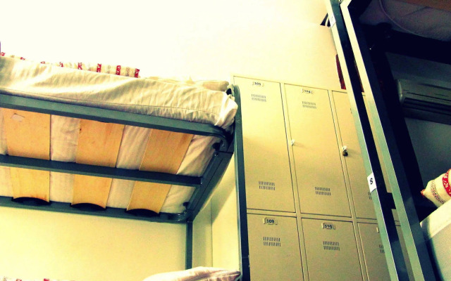 Hostel Era Alonso Martinez