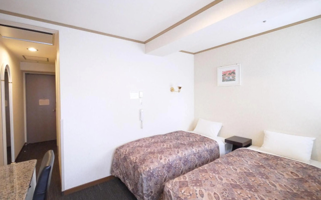 U Community Hotel