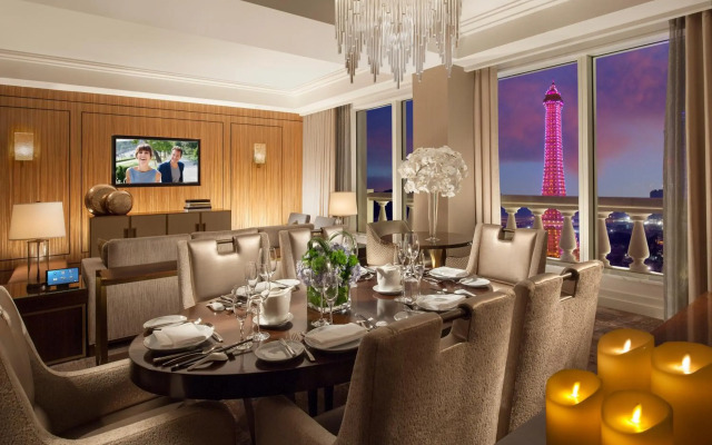 The Parisian Macao