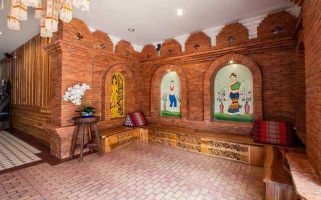 Anumat Premium Budget Hotel