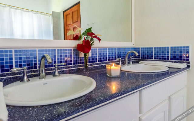 Eco Bay Guesthouse