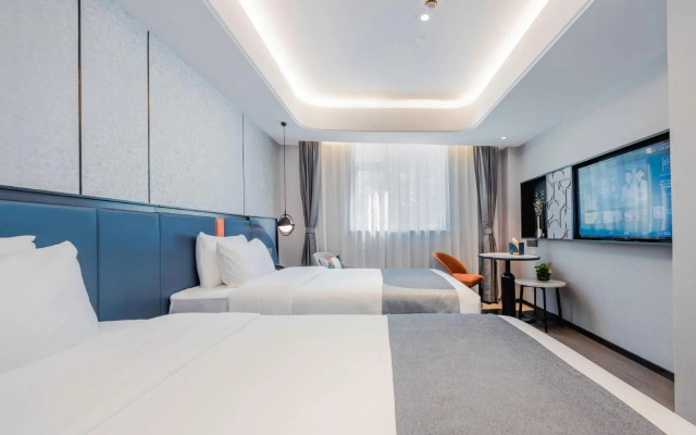 Yitel Collection (Shanghai Hongqiao Gubei Road, Yili Road Metro Station)