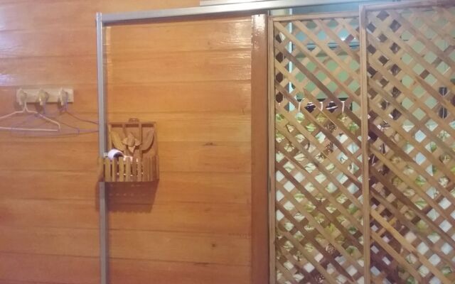 Arunrat GuestHouse - Hostel