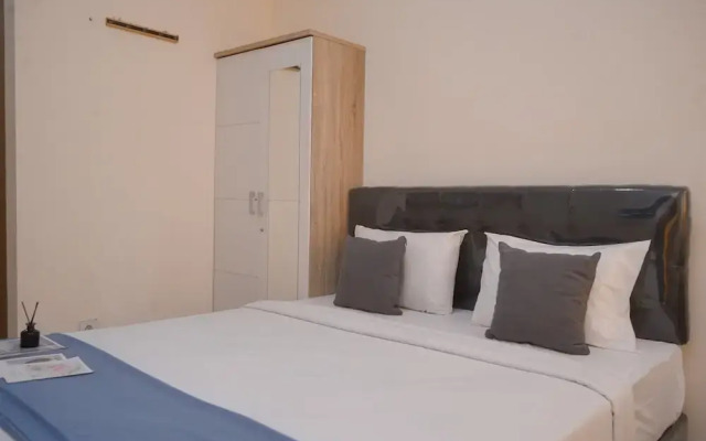 Convenient Studio Apartment At B Residence