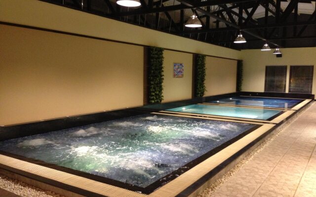 Siam Paradise Entertainment Complex