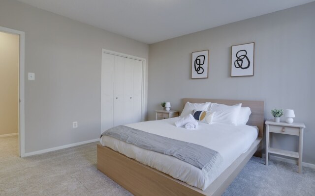 Luxury & Comfortable condo Crystal city