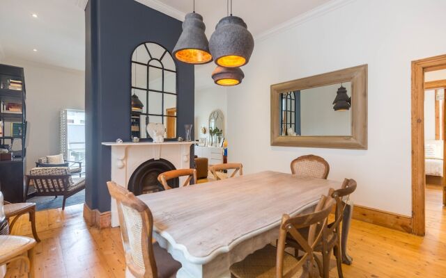 Sydney Green Point Villa