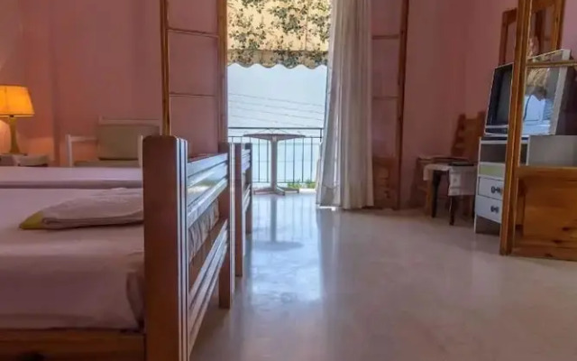 Yiannis Apartments