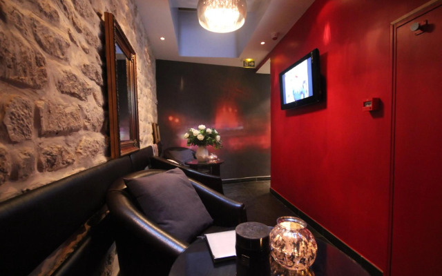 Hotel Lumières Montmartre Paris