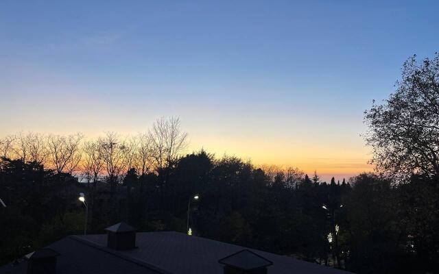 Апартаменты на проспекте Курортный 84