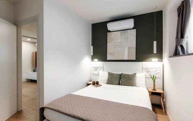 Rafael White Home