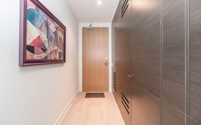 Amazing 1BR in Popular King West