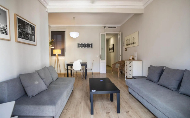 23PAR203 Comfortable apartment in Paralel