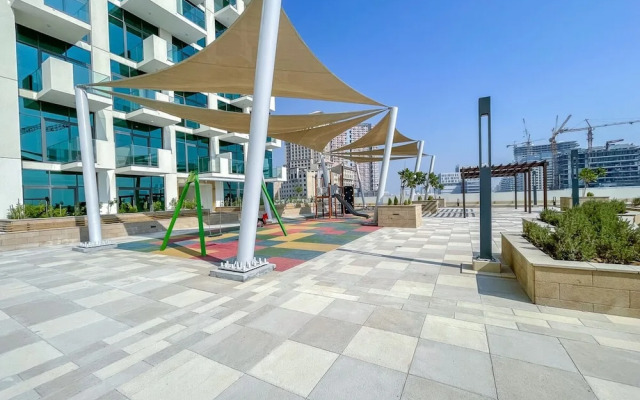 Wonderful Studio Apartment With Balcony at Farhad Azizi