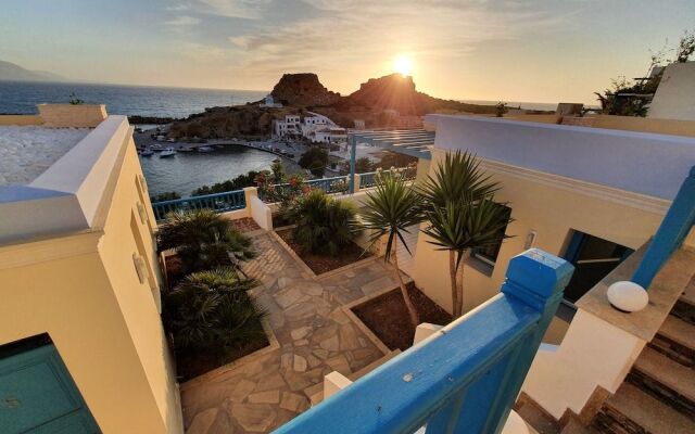 Finiki Villas