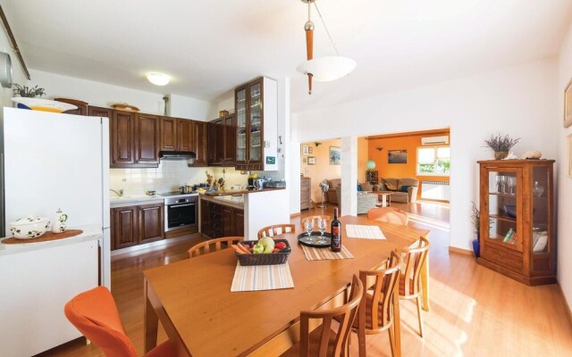 Stunning Home in Okrug Gornji With 4 Bedrooms, Internet and Outdoor Swimming Pool