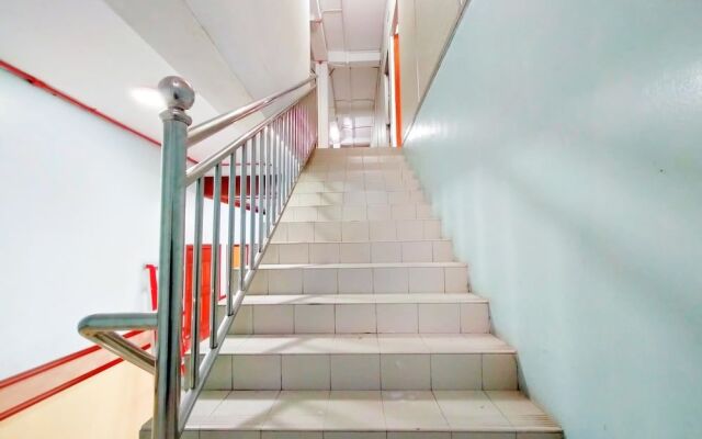 Spot On 89939 Platinum inn