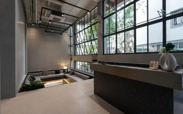 Ex2 Hotel