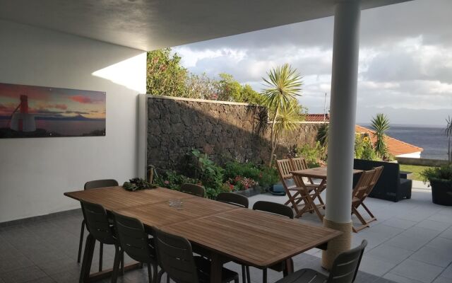 Casa d'Avó Guesthouse