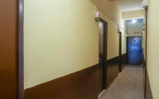 R K Hotel by OYO Rooms