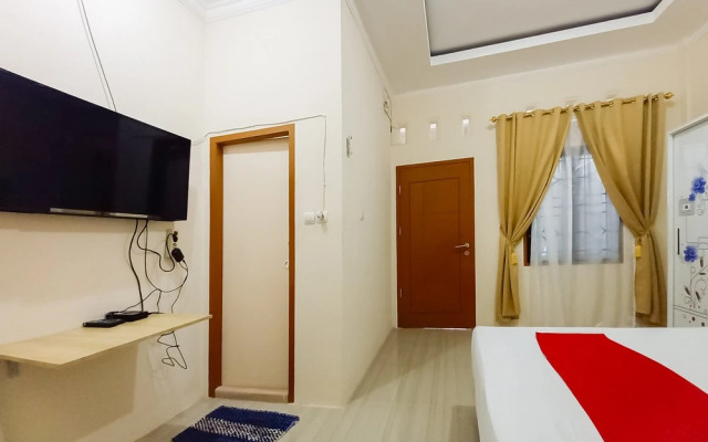 RedDoorz Syariah near JBC Jambi