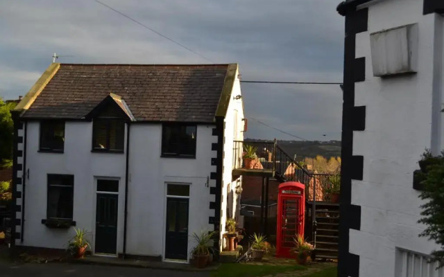 Oak Tree Inn