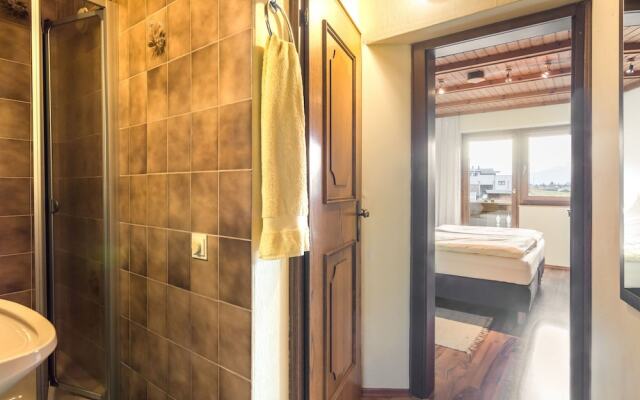 Modern Apartment in Maishofen With Garden