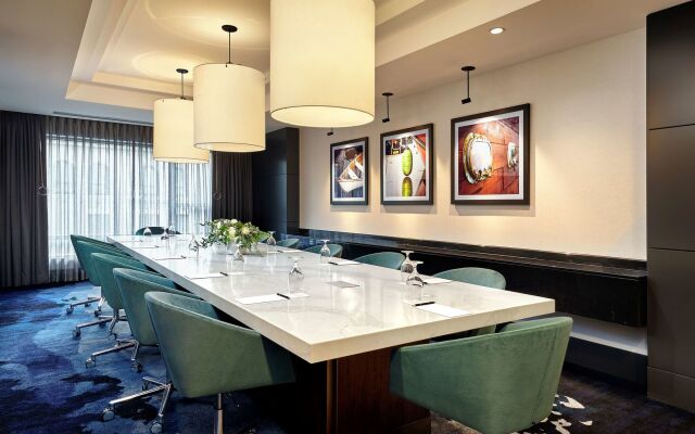 Hotel 1000, LXR Hotels & Resorts