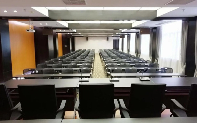Huayuan Hotel