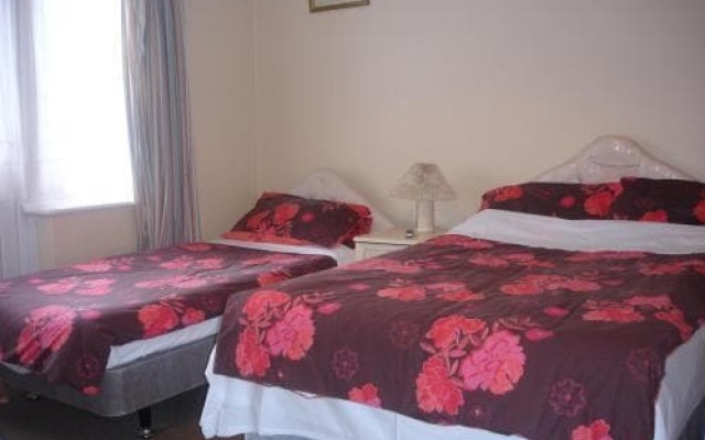 Brackenhurst Guest House