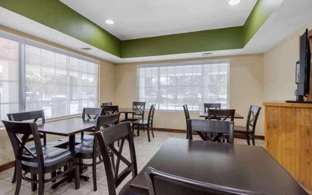 Quality Inn Kingstree