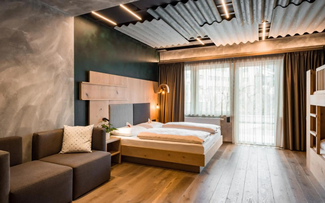 Hotel KRONE - eat, drink, stay