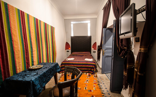 Riad Azalia