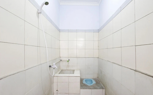 SPOT ON 93717 Nayus Homestay Syariah 4