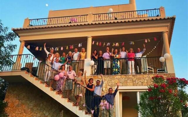 5 Bedroom Villa Pool and Garden