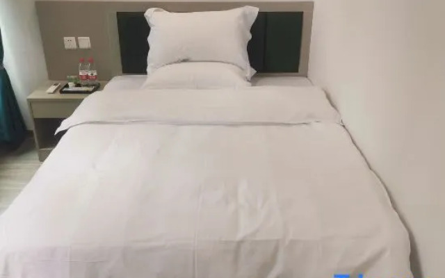 YIZHI hotel（Kunshan Anting Old Street&ZhaoFeng Road Subway Station）