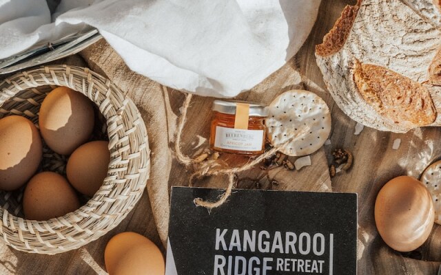 Kangaroo Ridge Retreat