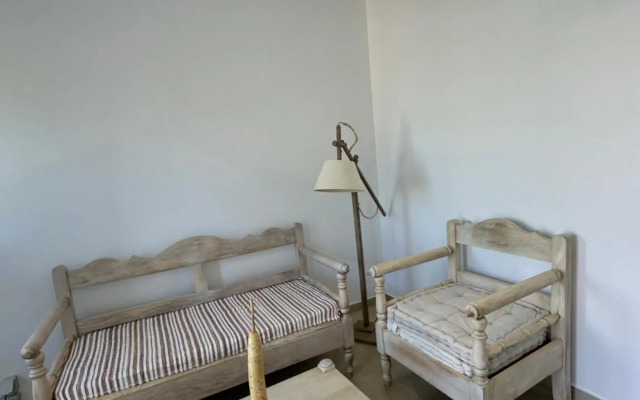 Niriides Hotel & Apartments