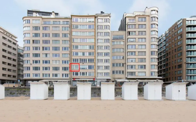 Apartment With Frontal sea View