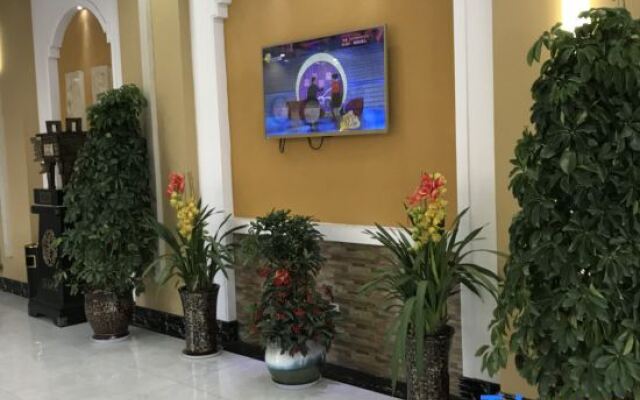 Xinyang New Century Business Hotel