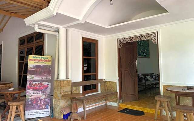 Bu Condro Homestay by Luxury Degree