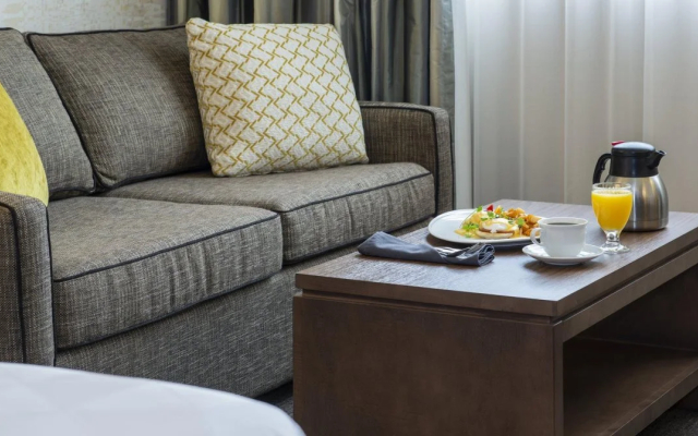 Holiday Inn Winnipeg South by IHG