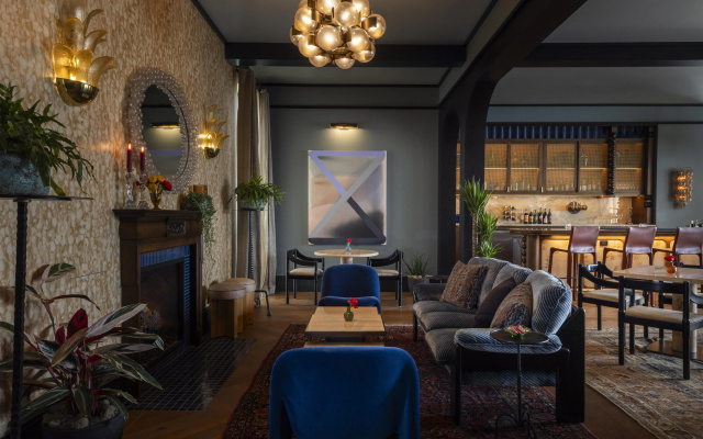Hotel Daphne