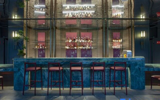 Yangzhou Slender West Lake Hongyuan Garden