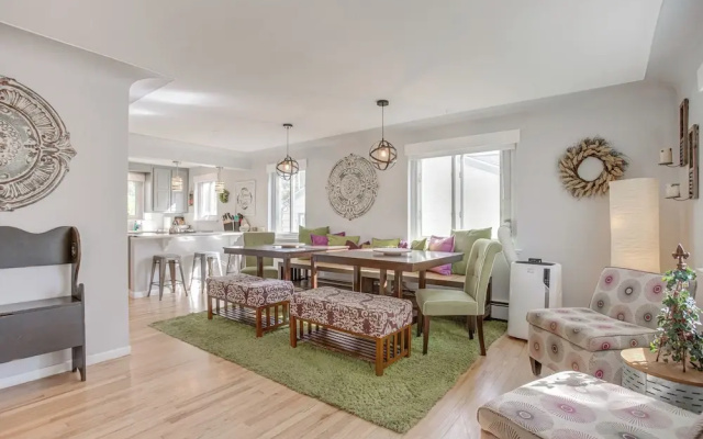 Dog-friendly Ranch Retreat ~ 5 Mi to Denver!