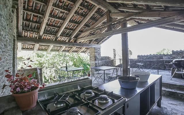 Antico Borgo del Riondino Trezzo Tinella